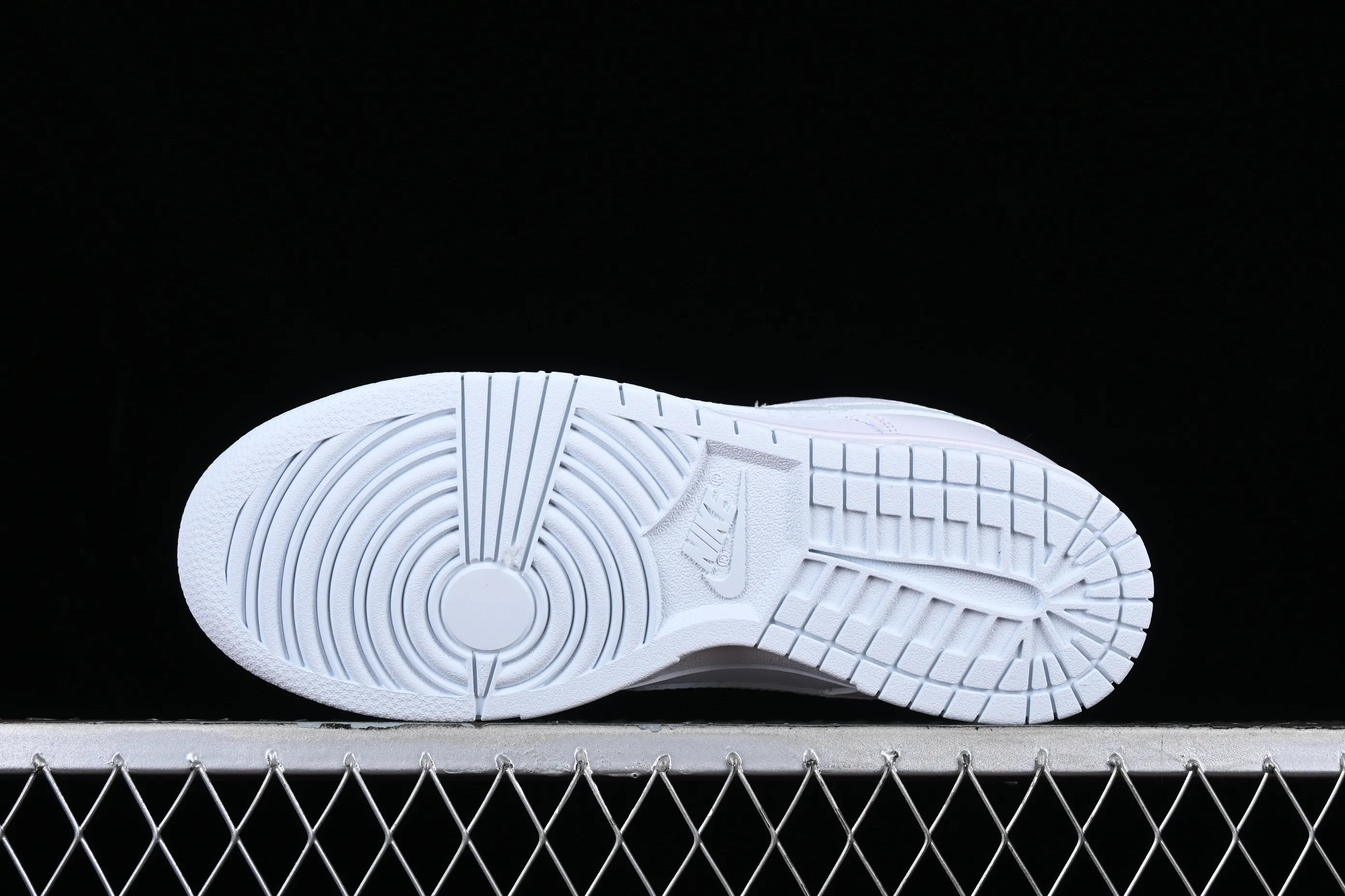 All categories Nk SB Dunk series Nk SB Dunk Low low-top sneakers N version Nk Dunk Low "Pure Platinum" white gray SB low-top sports and leisure sneakers DV0831-101